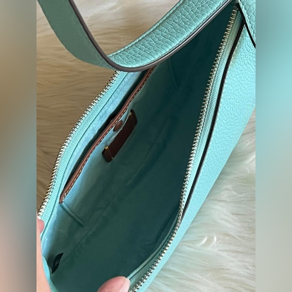 CC439 - Coach Luna Shoulder Bag - Picture 8 of 12